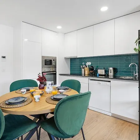 Apartment Sunny | Balcony & Pool Espinho (Aveiro)