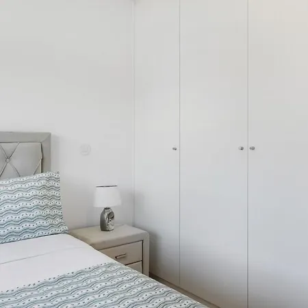 Sunny | Balcony & Pool