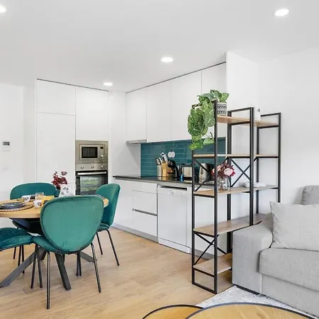 Apartment Sunny | Balcony & Pool