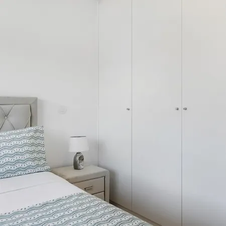 Sunny | Balcony & Pool