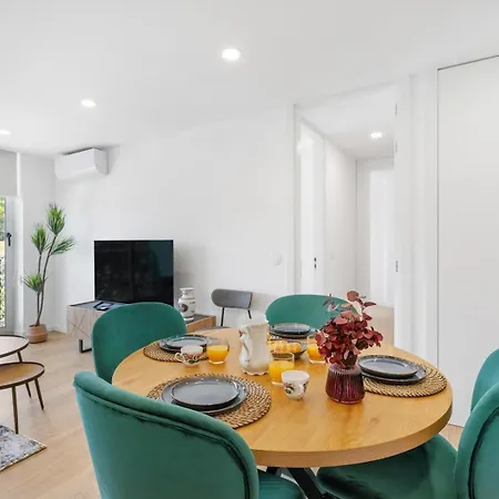 Sunny | Balcony & Pool *