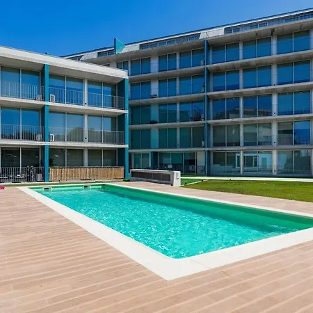 דירה Sunny | Balcony & Pool