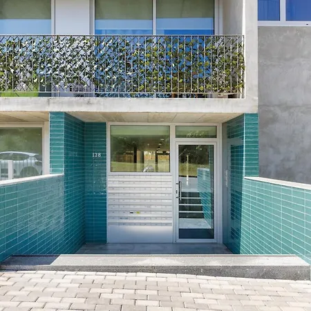 Sunny | Balcony & Pool * Espinho (Aveiro)