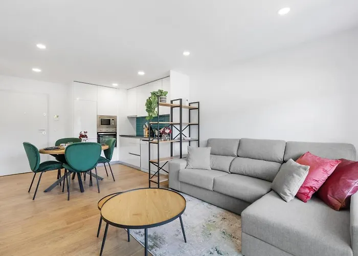 Sunny | Balcony & Pool